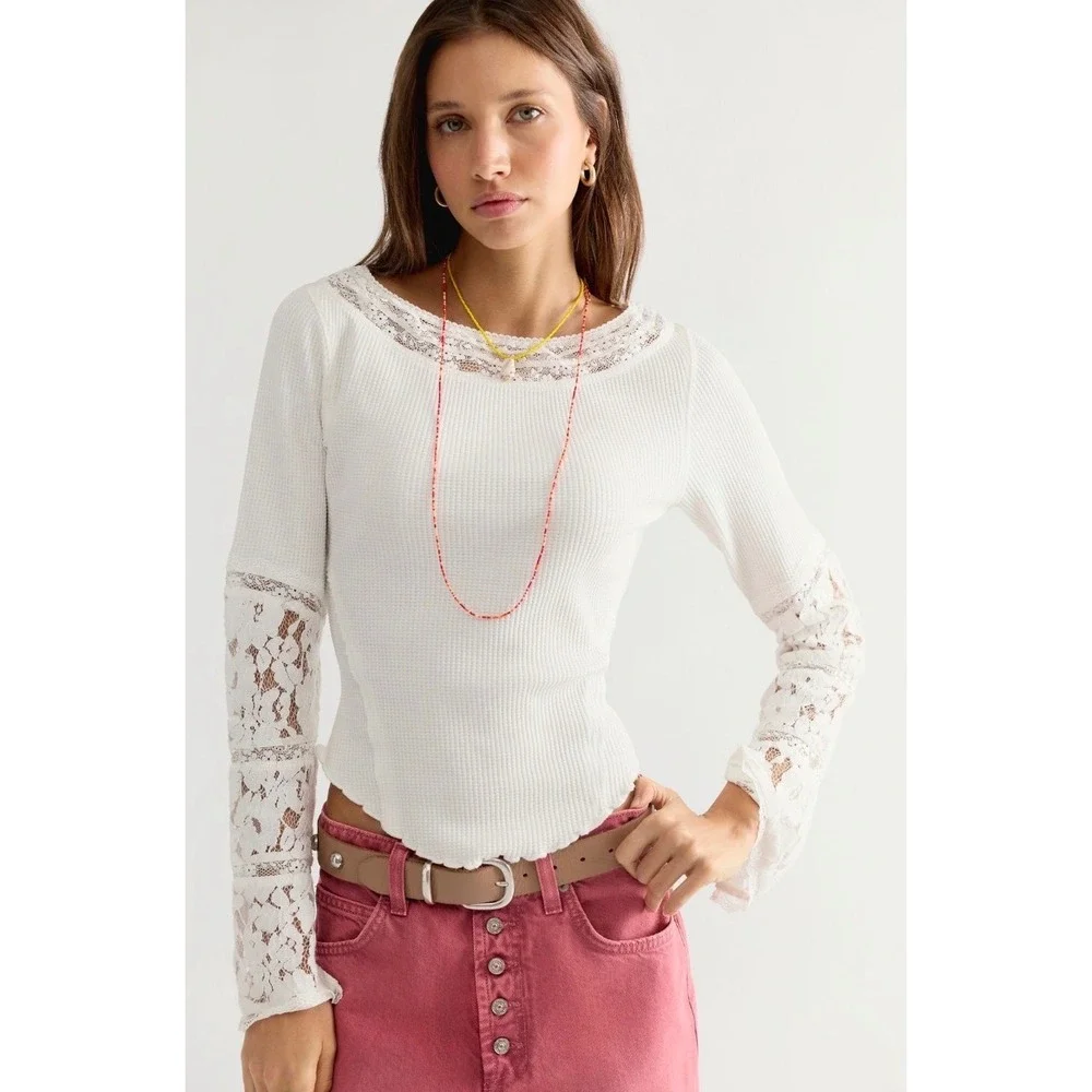 Amber Lace Cuff long sleeve thermal NWOT